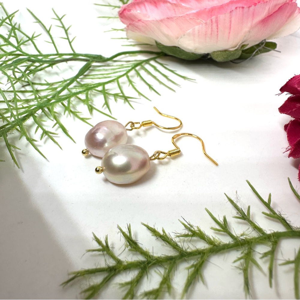 NEW⚜️Freshwater Baroque Pearl Dangly Earrings - Picture 3 of 5